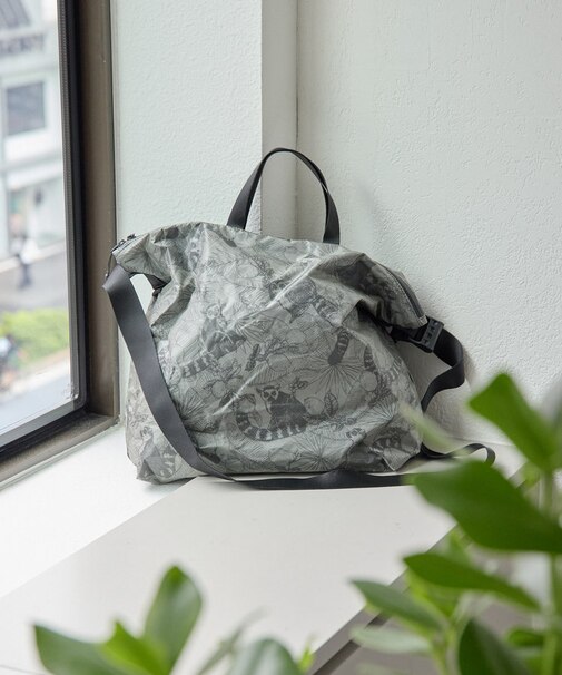 【ear PAPILLONNER】ワオキツネザル柄トート＆ショルダーバッグ