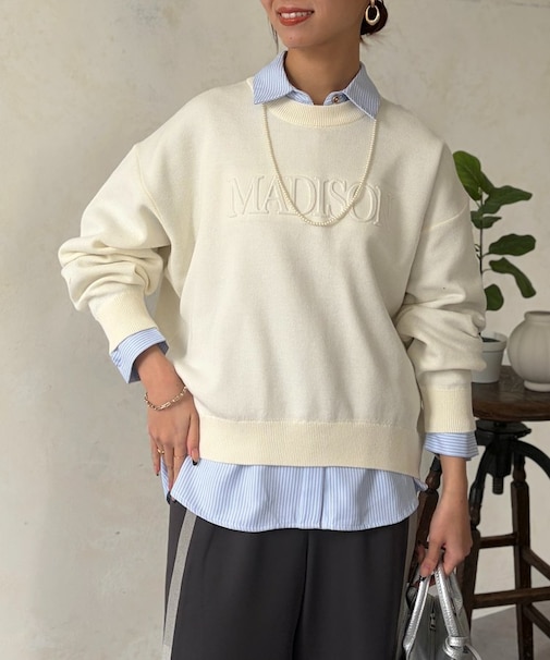 エンボスロゴスエットライクニット