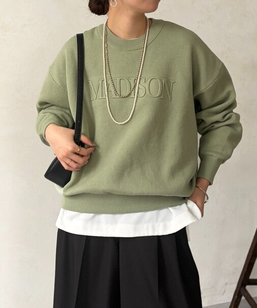 エンボスロゴスエットライクニット