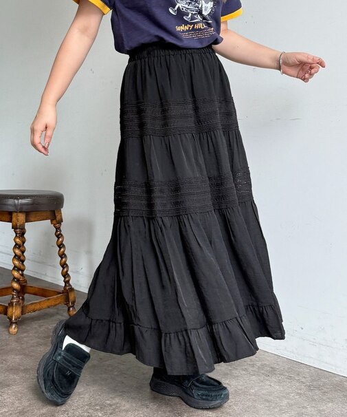 段刺繍レーススカート