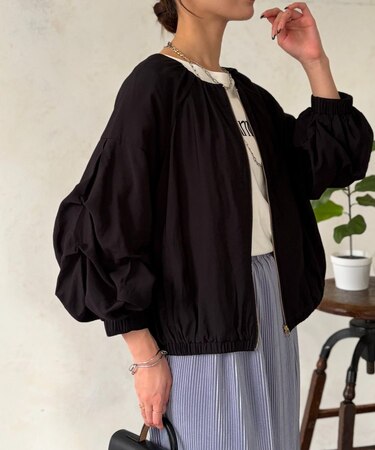 ノーカラーホイップブルゾン