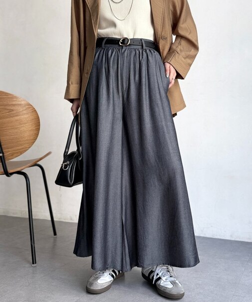落ち感フレアテンセルパンツ