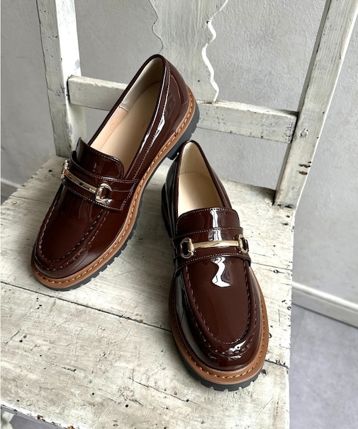 GLD金具エナメルローファー