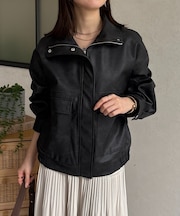 スタンドネック合皮ジャケット