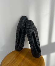 【CAPRICIEUX LE'MAGE】ギャザーソフトフラットシューズ