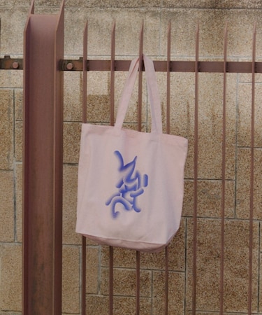 【Kastane】【WHIMSIC】フローイング ロゴプリントトートバック