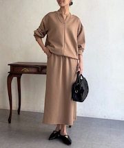 スキッパーボンディングプルオーバー×ナロースカート