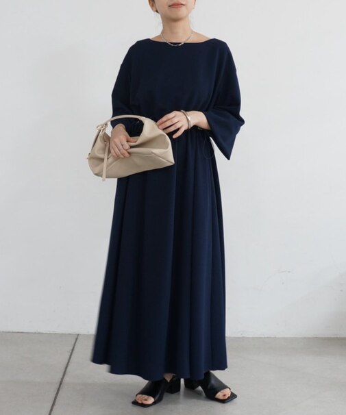 【Loungedress】シャーリングワンピース