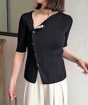 アシメネックボタンデザイン半袖ニット