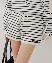 【Chico】コンパクトボーダーショートパンツ