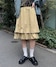 ベージュ