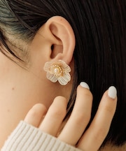 【ear PAPILLONNER】透かしパールフラワーピアス