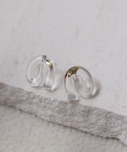 【ear PAPILLONNER】のんのん樹脂ピアス
