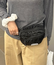 【OUTDOOR PRODUCTS】カラーボディバッグ