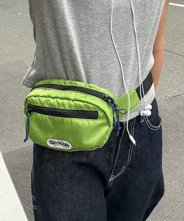 【OUTDOOR PRODUCTS】カラーボディバッグ