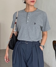 【U.S. POLO ASSN.】コンパクトリブヘンリーT