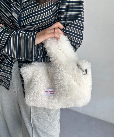 ショルダー付きファーバッグ
