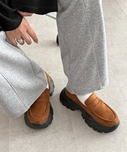 厚底スニーカーローファー