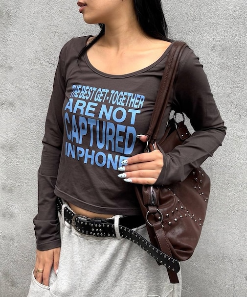 【WHO'S WHO gallery】メッセージトップス