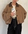 ベージュ