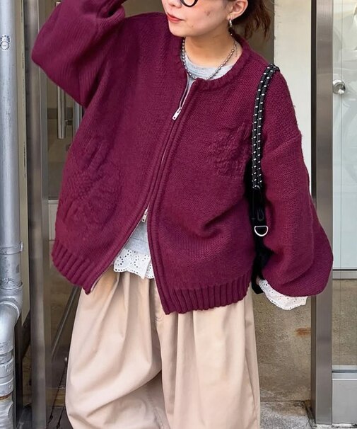 同色花柄クルージップカーディガン