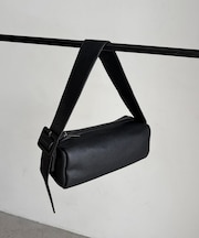 【CAPRICIEUX LE'MAGE】キューブベルテッドバッグ