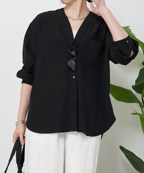 カスミページ SNSで話題／しわになりにくい／デコルテすっきり】トロミダブルVシャツ