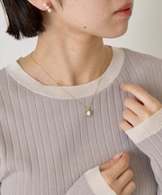 オーバルストーンネックレス