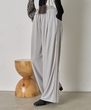 サイドラインベロアパンツ