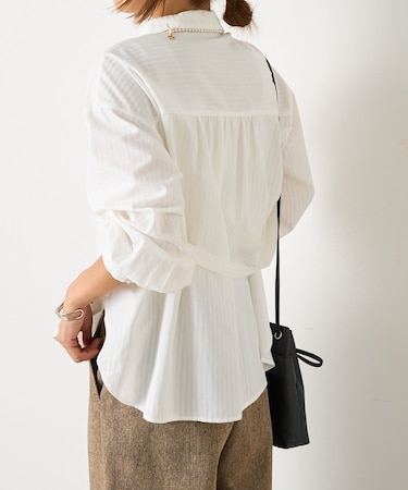 バックタブストライプシャツ