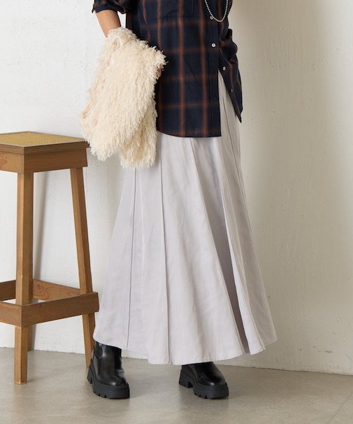 ナイロンピンタックフレアスカート