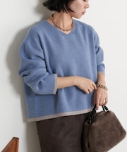 ラメラインVニット