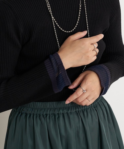 袖シアーサンドリブニット