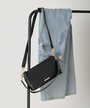 プレート付本革ミニバッグ