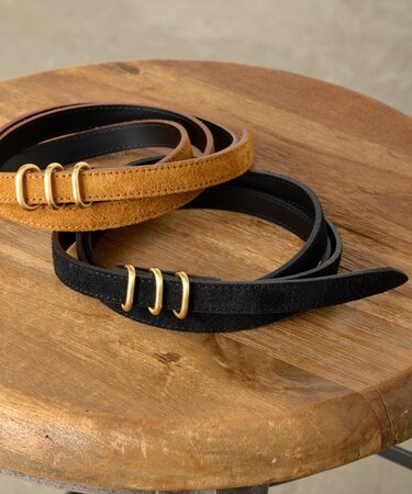 3連バックルスエードベルト