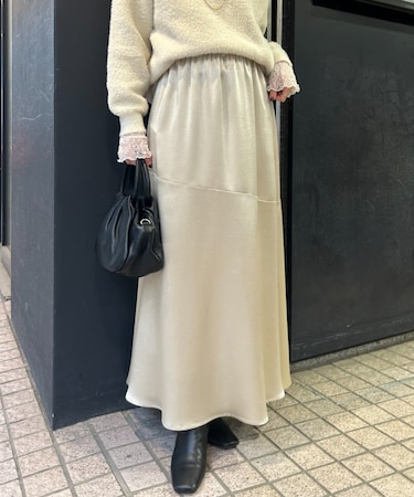 シャイニーラメロングスカート