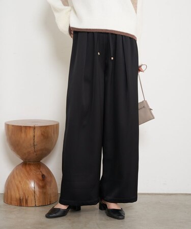 【ツヤで差がつく】サテンイージーパンツ