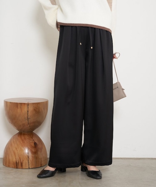 【ツヤで差がつく】サテンイージーパンツ