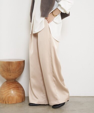 【ツヤで差がつく】サテンイージーパンツ