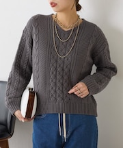 ケーブルVネックニット