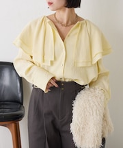 ネックラッフルブラウス