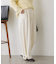 裾ボタンカーブパンツ