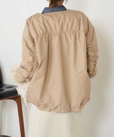 中綿バックギャザーコート