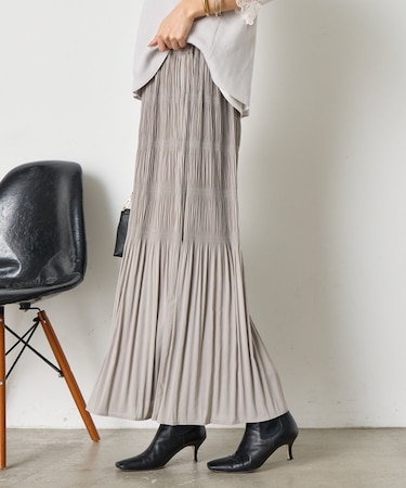 【動きで魅せる】ランダムプリーツスカート