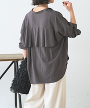 【大人気リバイバル】後ろヨークラッフルシャツ