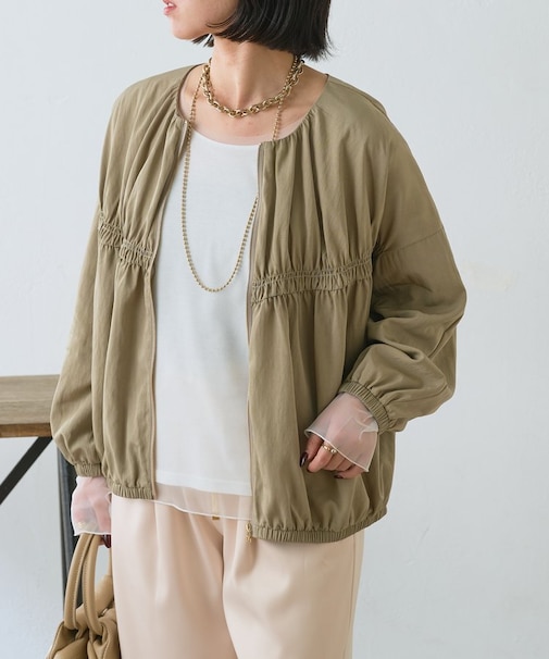 【さっと羽織れる】レーヨンナイロンギャザー切替ブルゾン