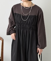 異素材シャーリングワンピース