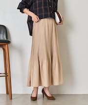 プリーツスカート