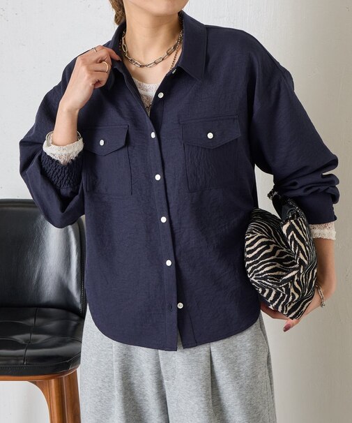 袖口シャーリングWポケットシャツ