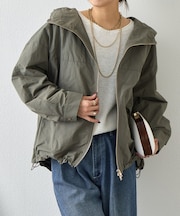 マウンテンパーカー